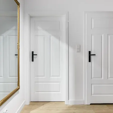 Zacisze Przy Plazy アパート *